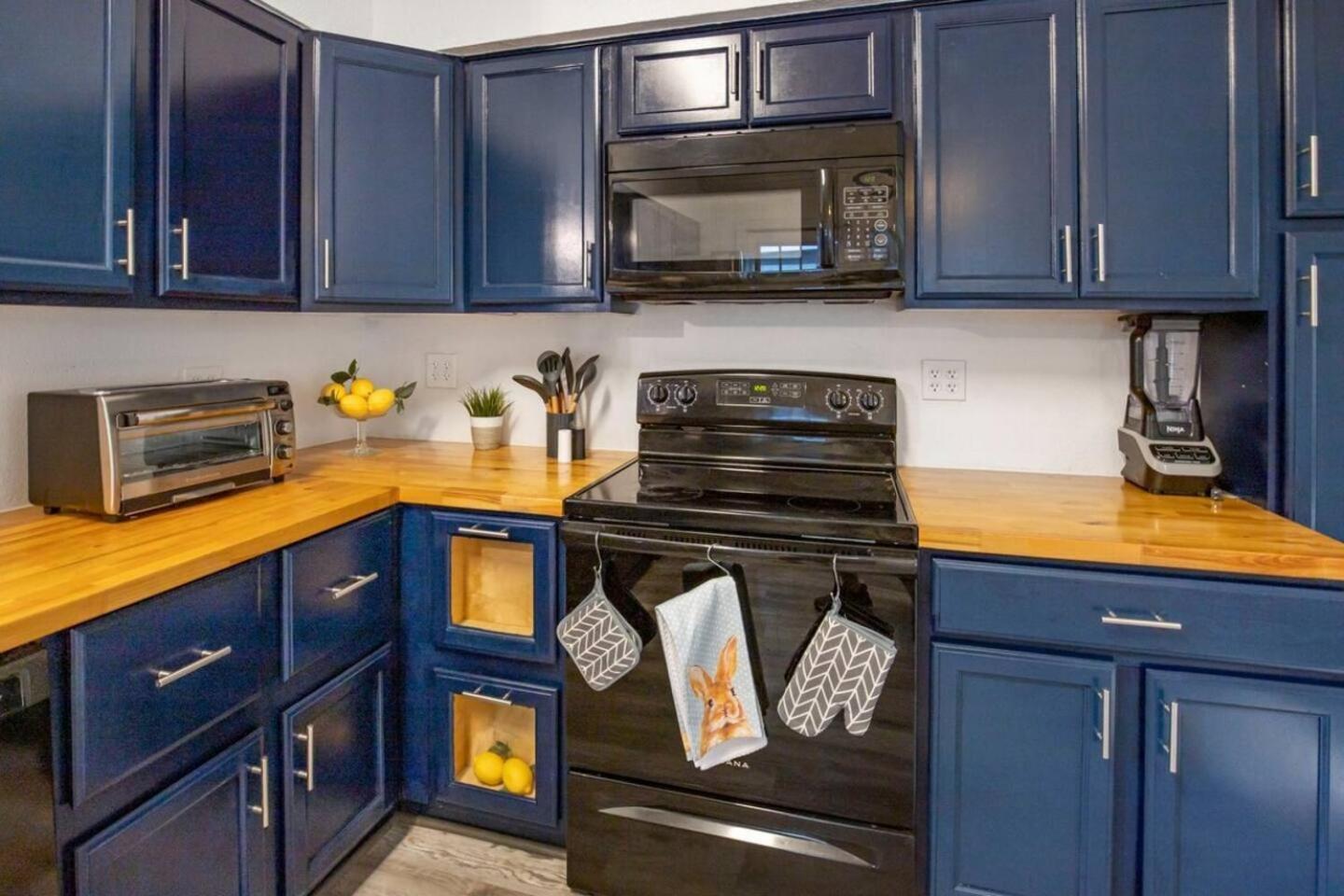 فيلا Sunmeadow Manor Retreat Friendswood المظهر الخارجي الصورة
